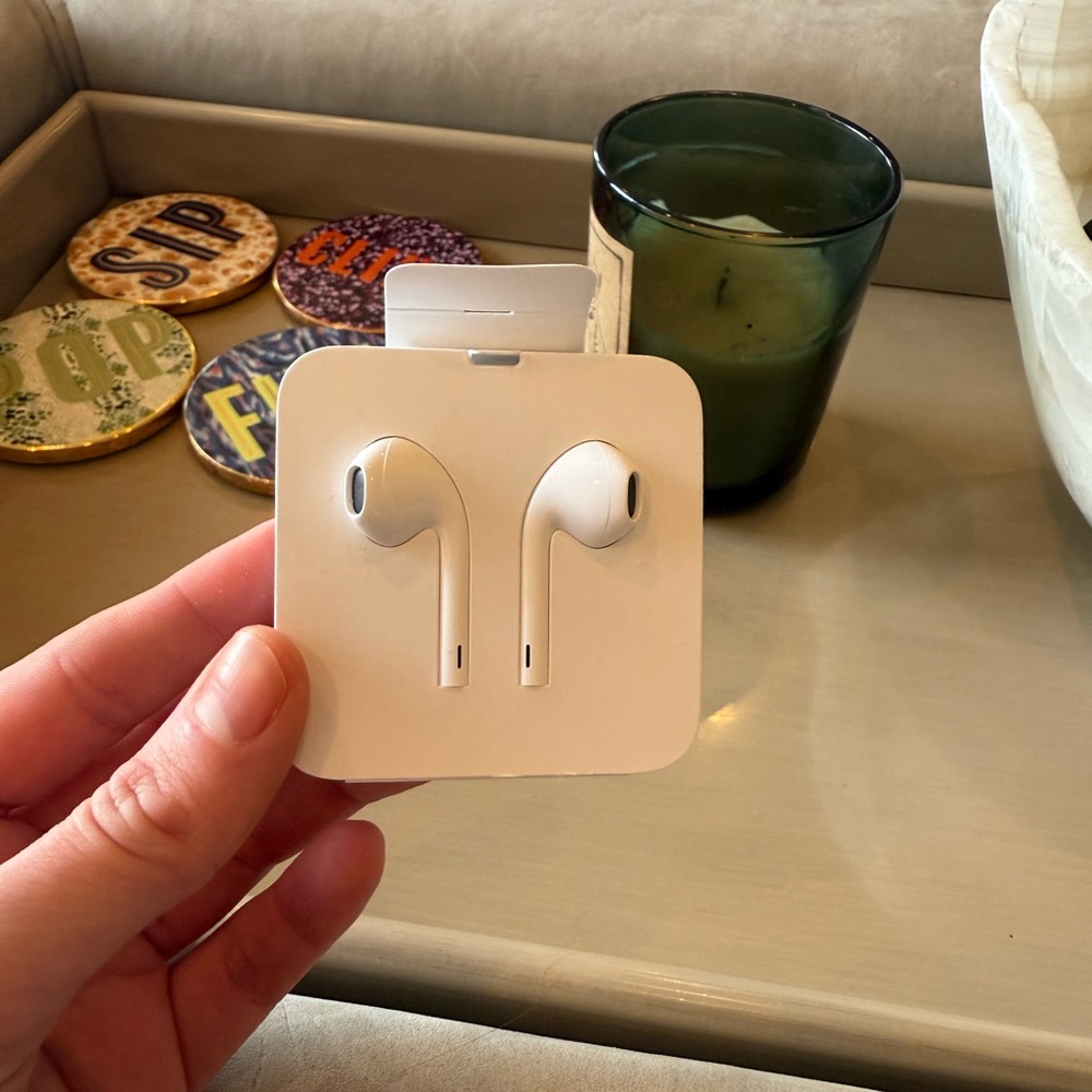 iPhone EarPods